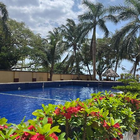 Comfort Haven Sea View Apartment Dar es Salaam Esterno foto