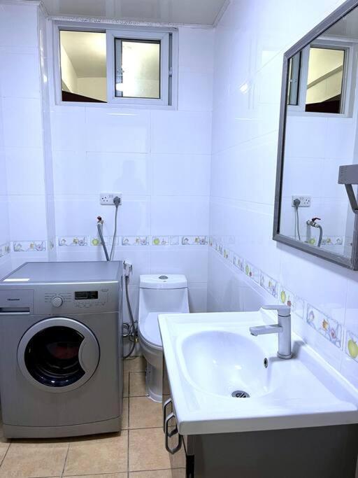 Comfort Haven Sea View Apartment Dar es Salaam Esterno foto
