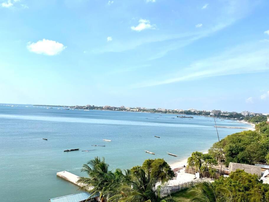 Comfort Haven Sea View Apartment Dar es Salaam Esterno foto
