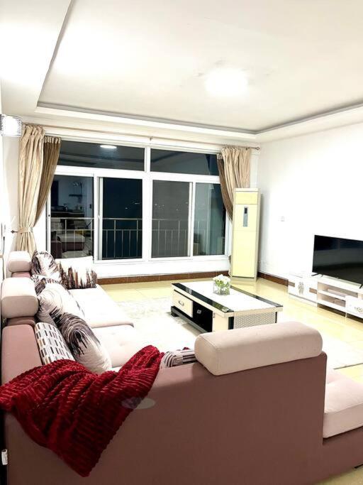 Comfort Haven Sea View Apartment Dar es Salaam Esterno foto