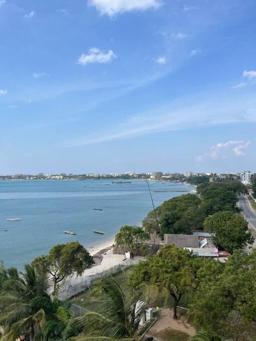 Comfort Haven Sea View Apartment Dar es Salaam Esterno foto