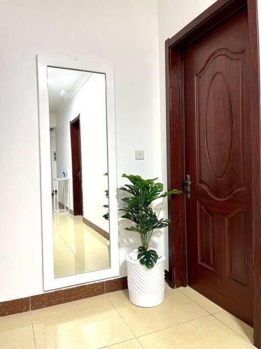 Comfort Haven Sea View Apartment Dar es Salaam Esterno foto