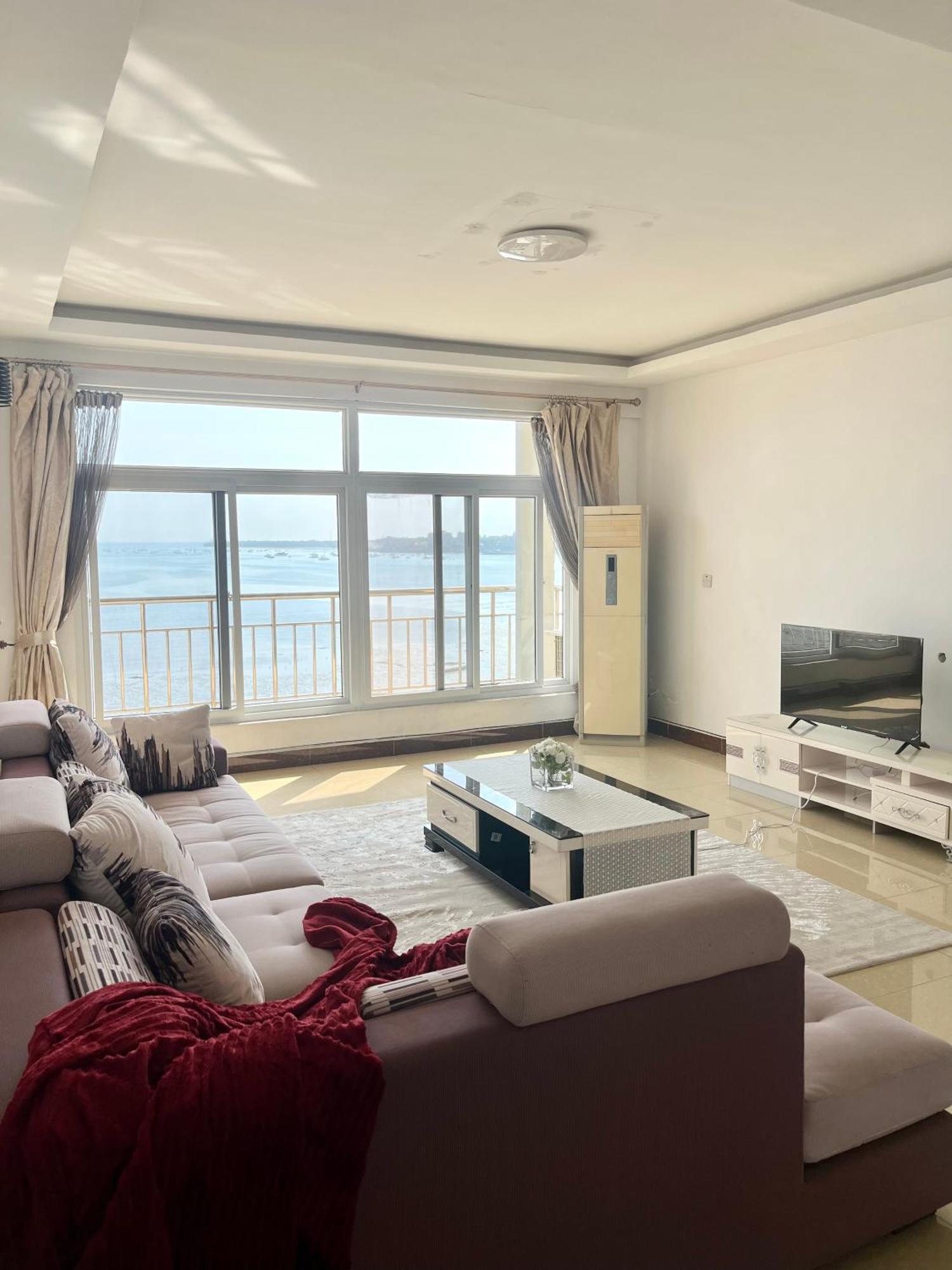 Comfort Haven Sea View Apartment Dar es Salaam Esterno foto