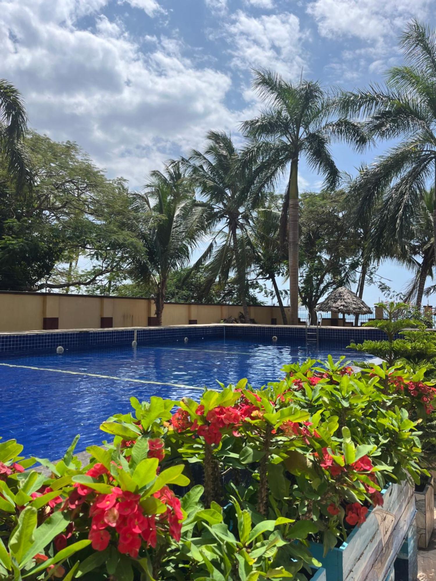 Comfort Haven Sea View Apartment Dar es Salaam Esterno foto