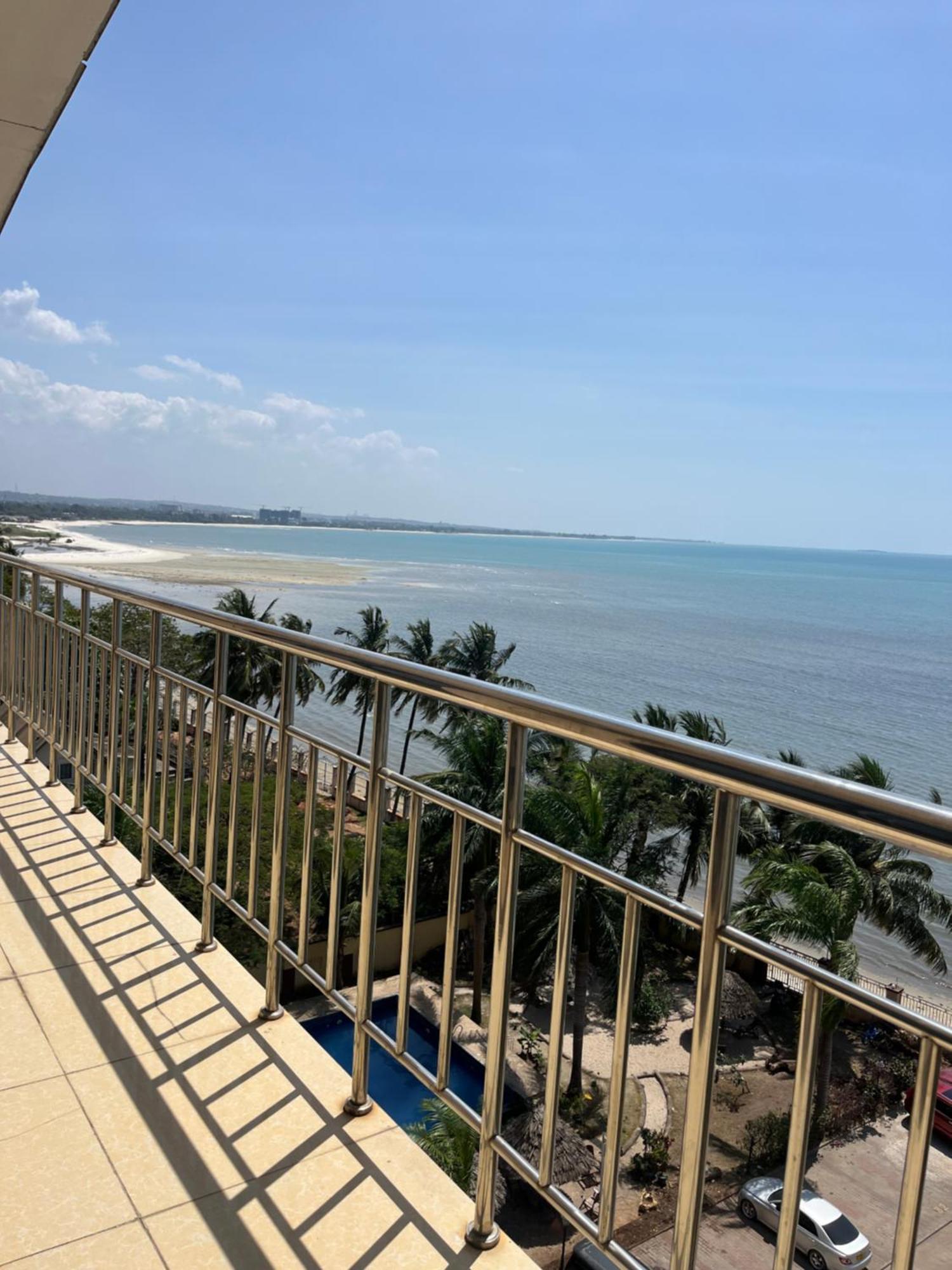 Comfort Haven Sea View Apartment Dar es Salaam Esterno foto